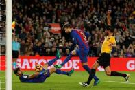 Football Soccer - Barcelona v Malaga - Spanish La Liga Santander - Camp Nou stadium, Barcelona, Spain - 19/11/16. Barcelona's Andre Gomes and Gerard Pique in action before an disallowed goal. REUTERS/Albert Gea -