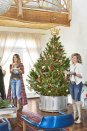 <p>The <a href="https://www.countryliving.com/home-design/house-tours/g4931/junk-gypsies-texas-inn/" rel="nofollow noopener" target="_blank" data-ylk="slk:Junk Gypsies outfitted their tree;elm:context_link;itc:0;sec:content-canvas" class="link ">Junk Gypsies outfitted their tree</a> with metallic accessories including a thrifted bass drum, which they fashioned as a Christmas tree stand, and a gold crown used as a tree topper. </p><p><a class="link " href="https://www.amazon.com/Bronzing-Ribbons-Stripes-Decoration-Supplies/dp/B08W469BRK/ref=sr_1_1?dchild=1&keywords=black+and+gold+wired+ribbon&qid=1631892286&s=arts-crafts&sr=1-1&tag=syn-yahoo-20&ascsubtag=%5Bartid%7C10050.g.1251%5Bsrc%7Cyahoo-us" rel="nofollow noopener" target="_blank" data-ylk="slk:SHOP RIBBON;elm:context_link;itc:0;sec:content-canvas">SHOP RIBBON</a><br></p>