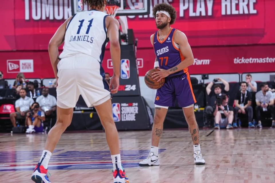 Hunter Hale scored 21 points for the Phoenix Suns, going 6-of-12 from 3, in Tuesday's NBA Summer League action.