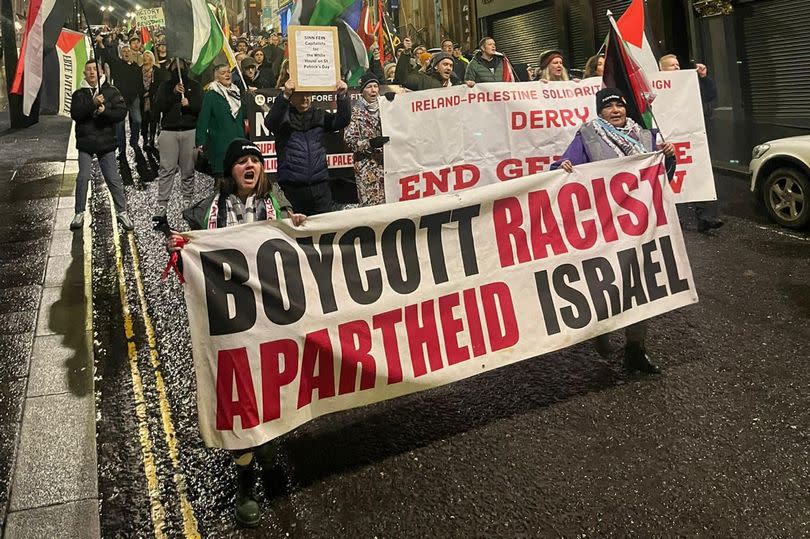 A rally for Palestine making its way down Shipquay Street in Derry