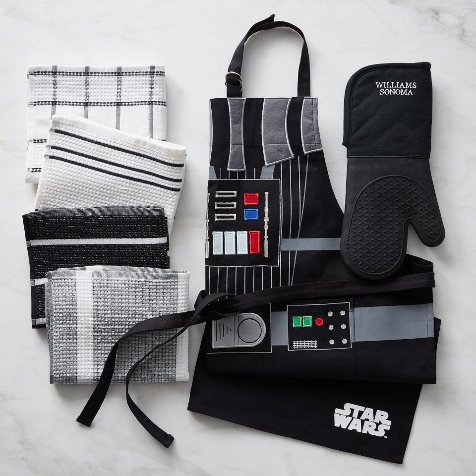 <p><a href="https://go.redirectingat.com?id=74968X1596630&url=https%3A%2F%2Fwww.williams-sonoma.com%2Fproducts%2Fstar-wars-dads-dark-side-kitchen-linens-bundle&sref=https%3A%2F%2Fwww.countryliving.com%2Fshopping%2Fgifts%2Fg37493303%2Fstar-wars-gifts%2F" rel="nofollow noopener" target="_blank" data-ylk="slk:Shop Now;elm:context_link;itc:0;sec:content-canvas" class="link ">Shop Now</a></p><p><i>Star Wars</i> Dark Side Kitchen Linens Bundle</p><p>williams-sonoma.com</p><p>$39.95</p><span class="copyright">Williams Sonoma</span>