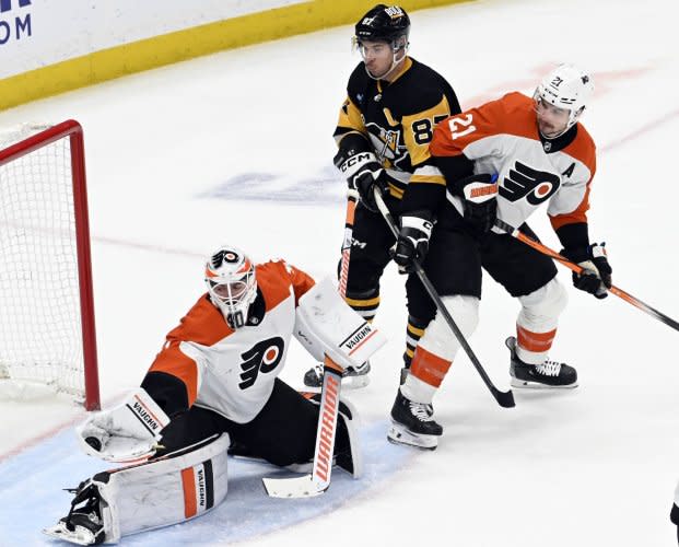 NHL: Penguins win high-scoring game over Flyers