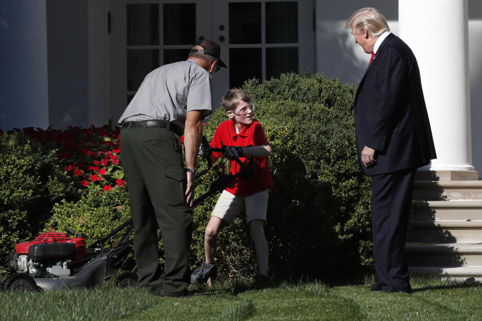 Trump surprises 11-year-old who volunteered to mow the White House lawn