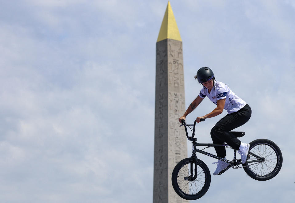 Perris Benegas dari Amerika Serikat meraih medali perak di gaya bebas BMX. (Emmanuel Dunand AFP via Getty Images)