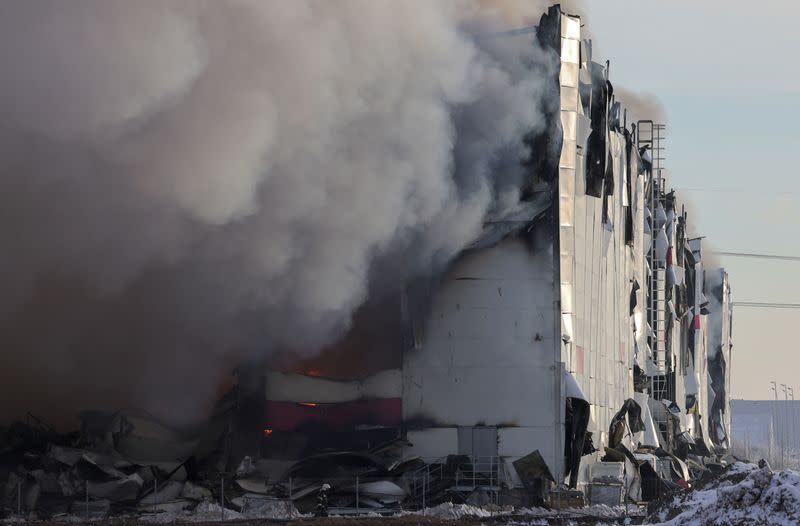 Fire at Wildberries online retailer's warehouse in St. Petersburg