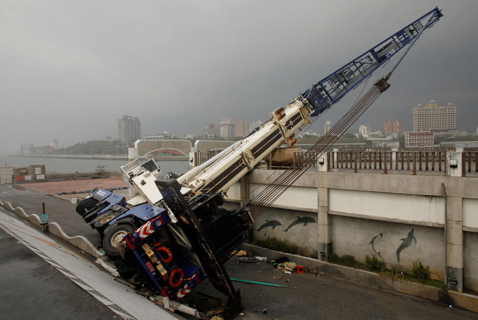 Typhoon Megi hits eastern China and Taiwan