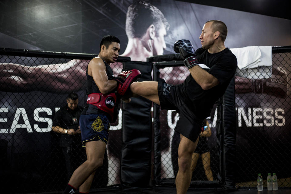 Retired mixed martial arts superstar Georges St-Pierre conducting an MMA seminar at the Evolve MMA Academy at Far East Square on 9 March 2019. (VIDEO: Evolve MMA)