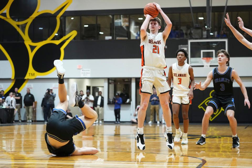 Senior Jesse Burris, an Ohio University signee, leads Delaware Hayes into Saturday's Division I state semifinal against Cleveland St. Ignatius.