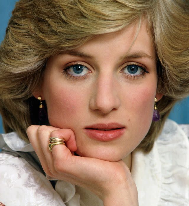 GREAT BRITAIN – FEBRUARY 01: Diana, Princess of Wales at home in Kensington Palace (Photo by Tim Graham Photo Library via Getty Images)