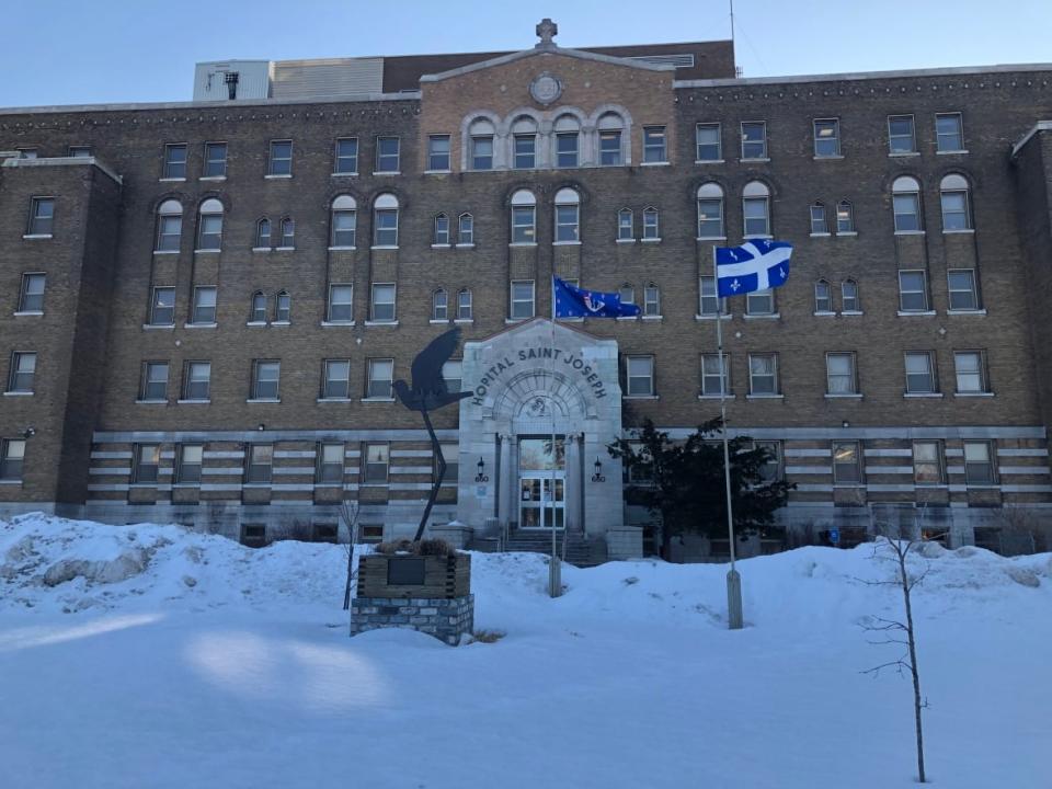 The Lachine hospital is located near the intersection of 16th Avenue and Saint-Antoine Street.  (CBC - image credit)