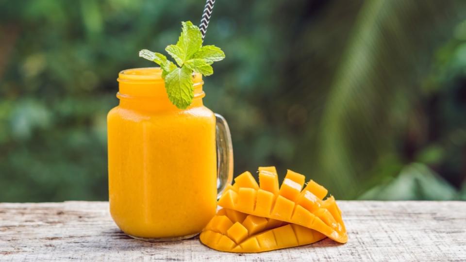 Mango smoothie