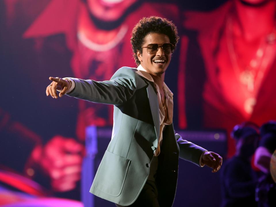 bruno mars at the 2022 iHeartRadio Music Awards