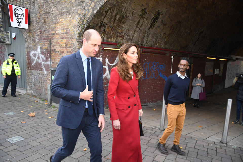 Kate Middleton portait un manteau Alexander McQueen