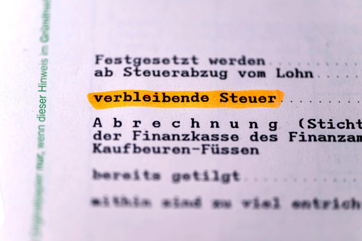 Die Ampel-Koalition will die Steuerklassen reformieren – das betrifft viele Ehepaare und Lebenspartnerschaften. - Copyright: picture alliance / M.i.S. | Bernd Feil