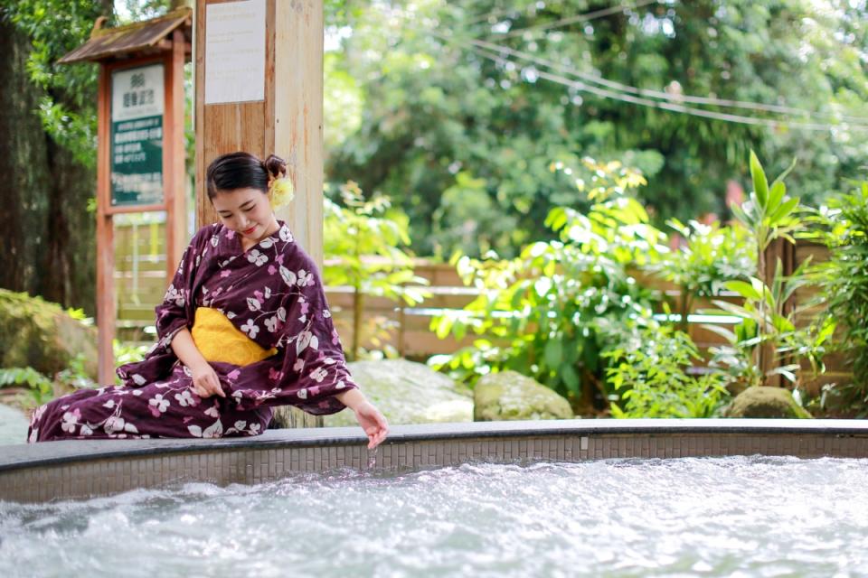 台南最有名的關子嶺溫泉還有浴衣體驗，打造日式氛圍。 圖：台南觀旅局／提供