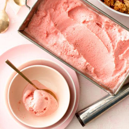 Strawberry-Balsamic Frozen Yogurt