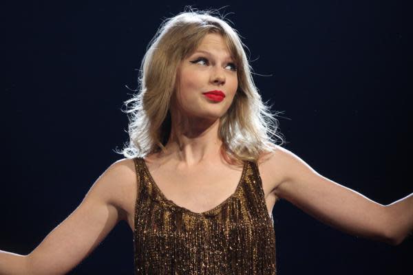 Taylor Swift fans sue Ticketmaster, Live Nation in antitrust case