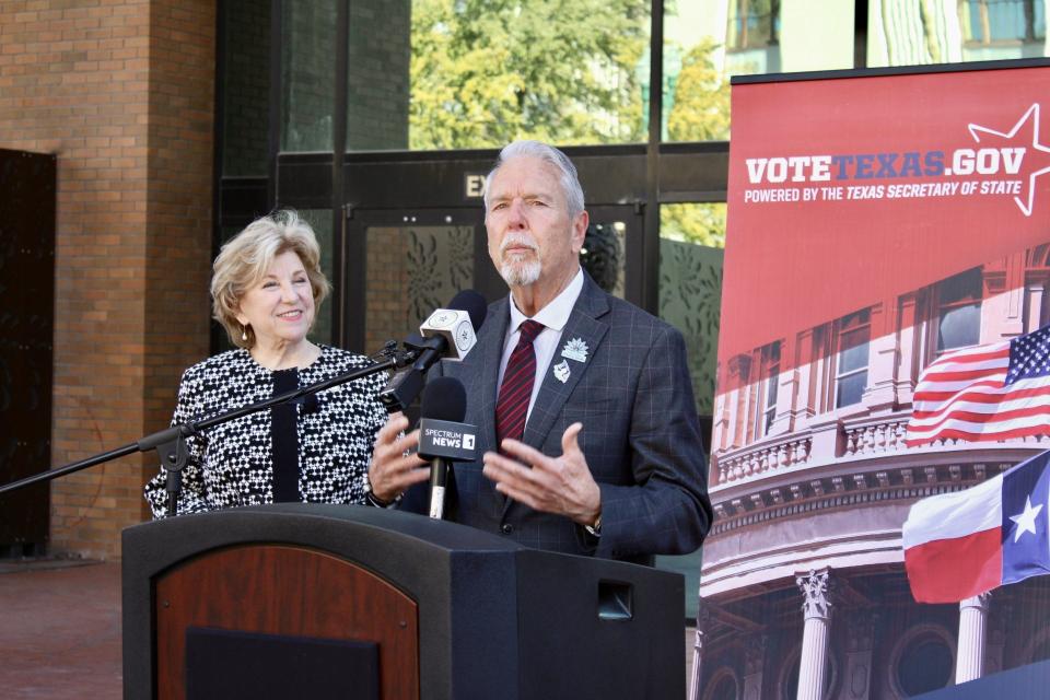 El Paso County Judge Ricardo Samaniego introduces Texas Secretary of State Jane Nelson (left) ahead of a news conference Tuesday, Feb. 20, 2024, in Downtown El Paso. Nelson was in El Paso on the first day of early voting ahead of the Super Tuesday primary on March 5.