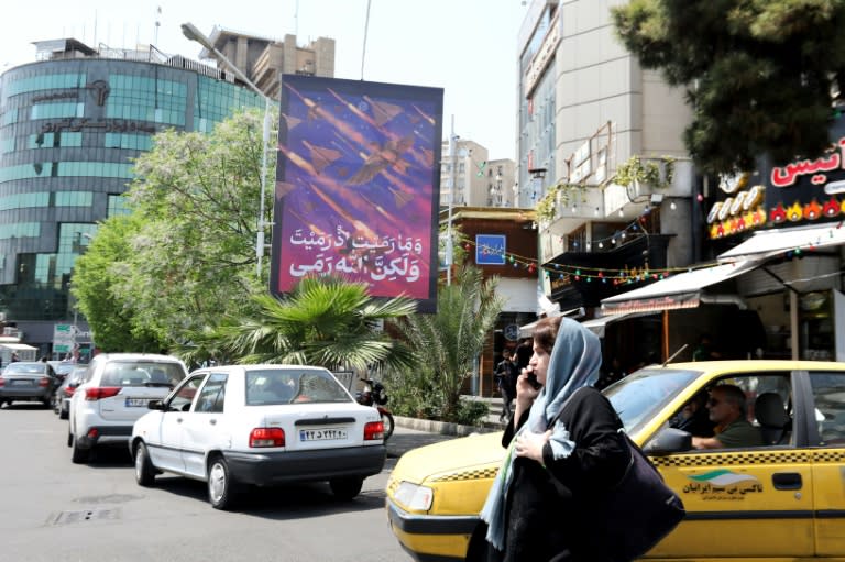 Nach dem Großangriff des Iran auf Israel und den jüngsten Explosionen in der iranischen Region Isfahan scheinen beide Seiten von einer weiteren Eskalation des Konflikts Abstand zu nehmen. (ATTA KENARE)