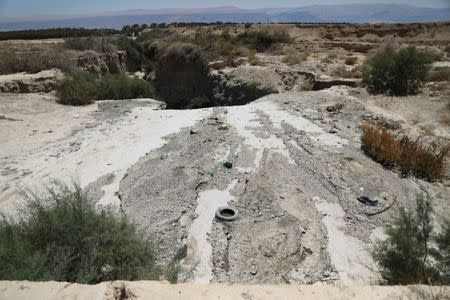 Sewage is seen in the estuary of the Kidron Valley close to where it leads into the Dead Sea in the West Bank August 2, 2017. Picture taken August 2, 2017. REUTERS/Ammar Awad