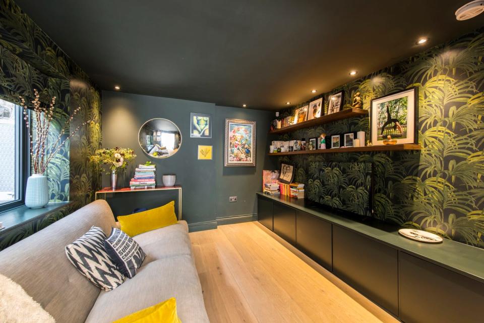 Apartment for sale in Mall Studios in London