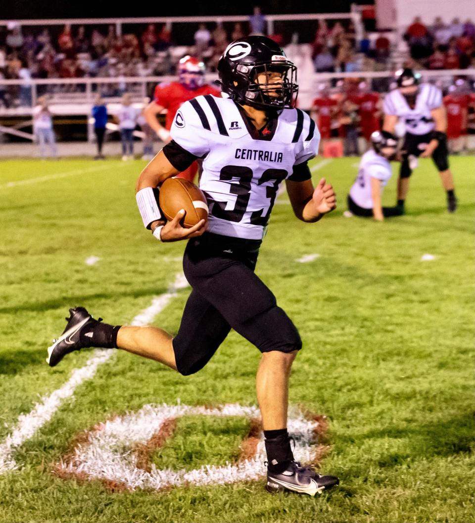 Centralia's Kyden Wilkerson (33) runs during a game against South Shelby last season.