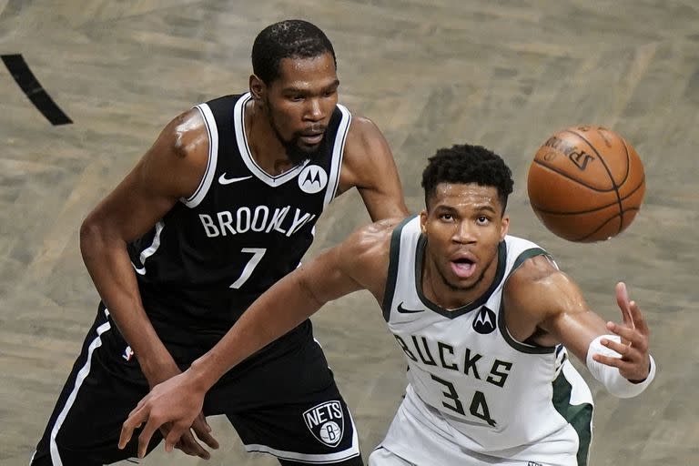 Kevin Durant y Giannis Antetokounmpo: las dos figuras que se adueñaron del show de la NBA