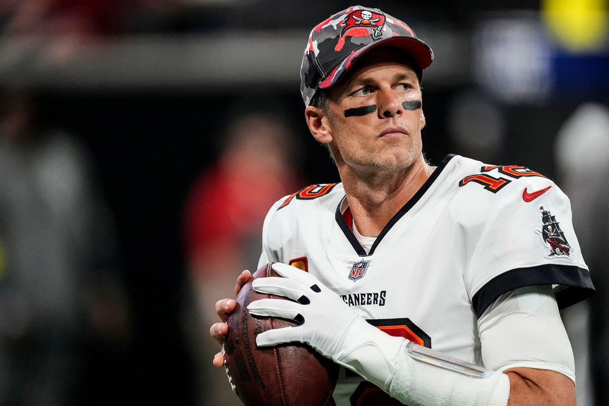 Tom Brady is coming back with Bucs in 2023: 'Unfinished business