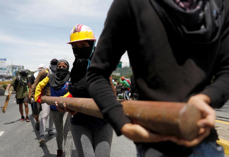 Anti-Maduro protests continue in Venezuela