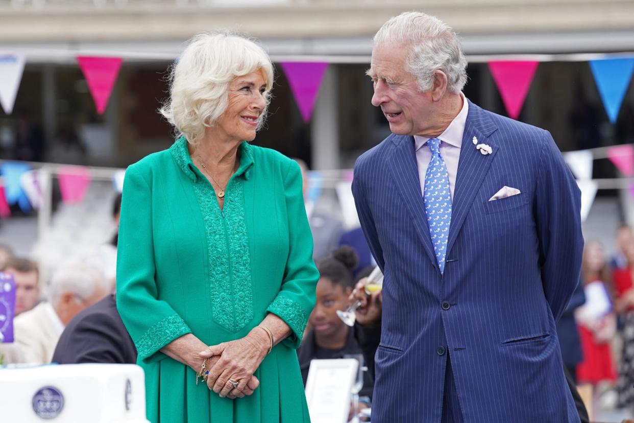 June 5, 2022, UK: The Prince of Wales and the Duchess of Cornwall, as Patron of the Big Lunch, during the Big Jubilee Lunch with tables set up on the pitch at The Oval cricket ground, London, on day four of the Platinum Jubilee celebrations. Picture date: Sunday June 5, 2022. (Credit Image: © Stefan Rousseau/PA Wire via ZUMA Press)