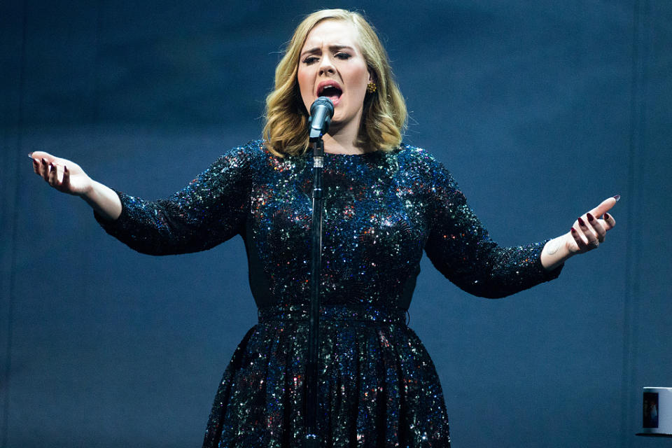 RECORD OF THE YEAR – Adele