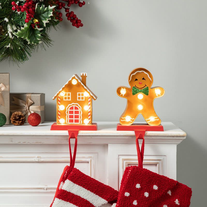 13) Gingerbread House and Gingerbread Man Christmas Stocking Holder