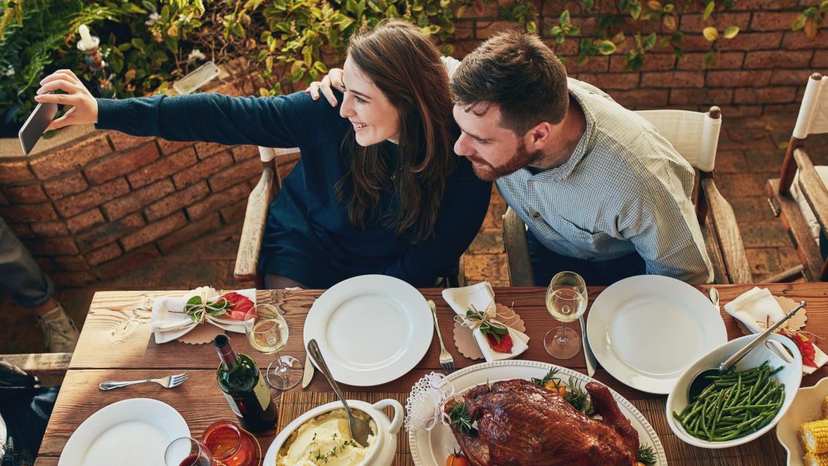 How to Host Thanksgiving for Under $200