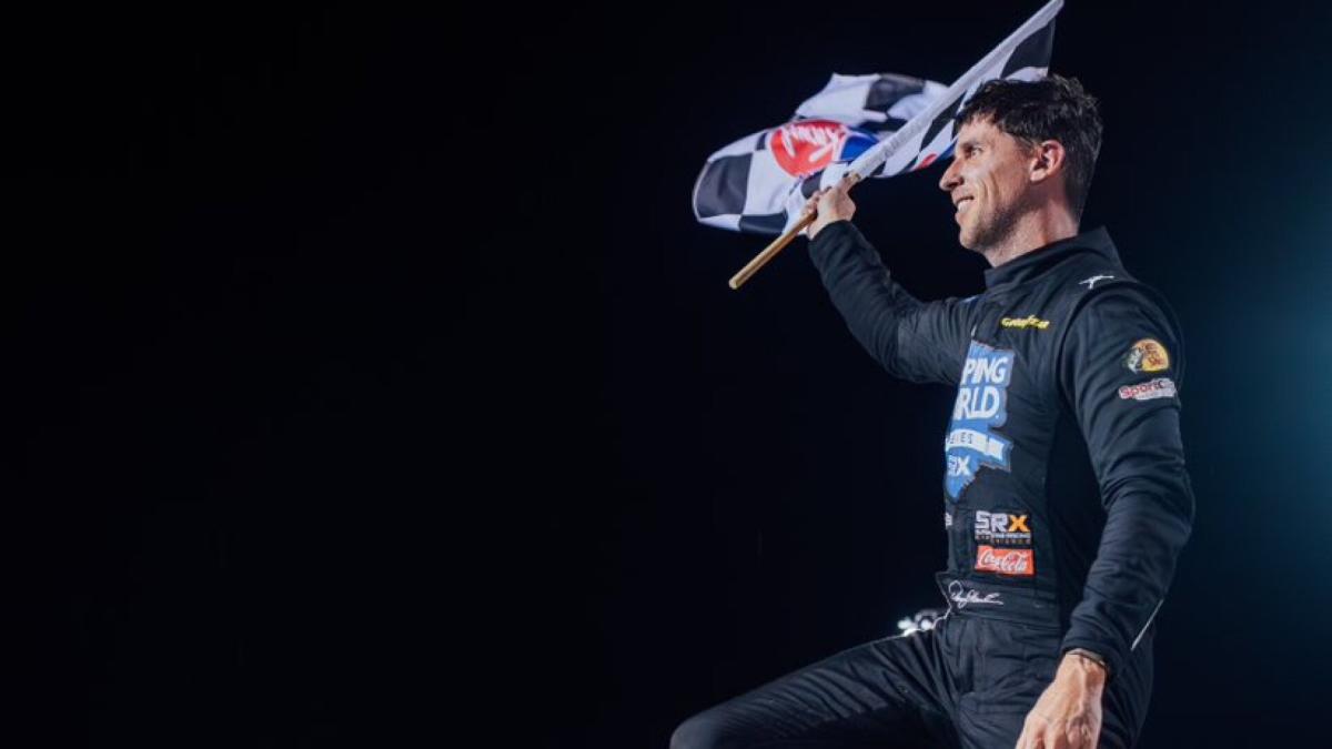 NASCAR-Fahrer dominieren, denny Hamlin gewinnt den wegen Regens verkürzten SRX Thursday Night Thunder in Stafford