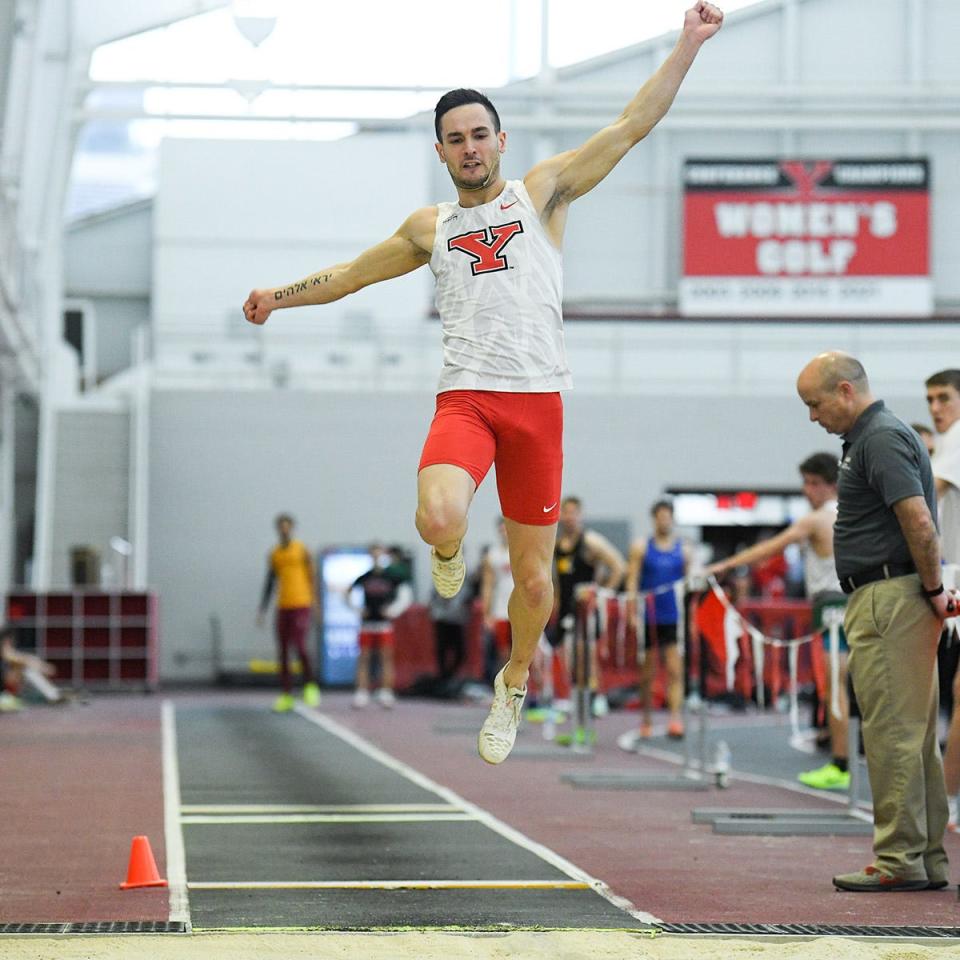 Youngstown State's Tye Hunt competes during an indoor meet in 2023.