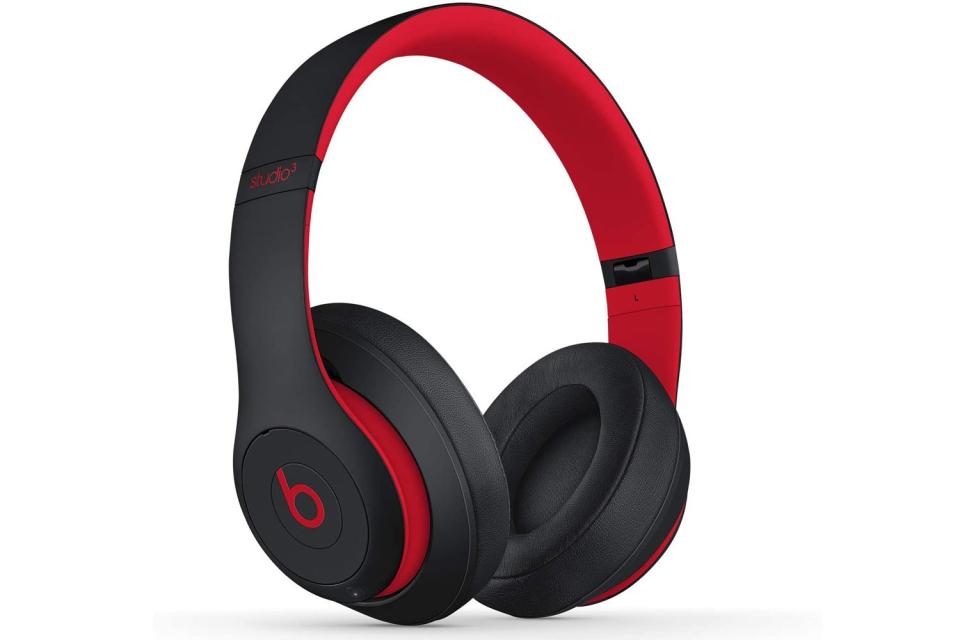  (Beats Studio3)