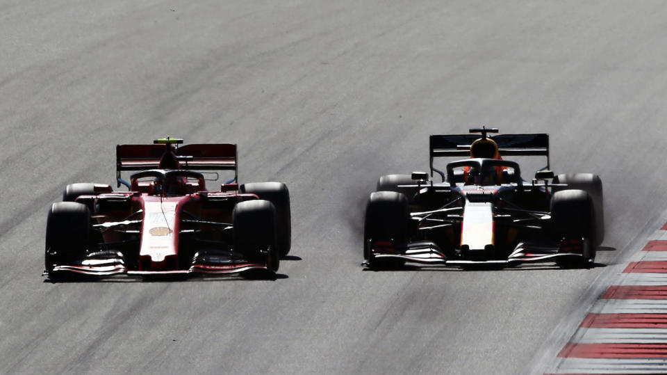 Irvine：Leclerc是比Verstappen好得多的車手