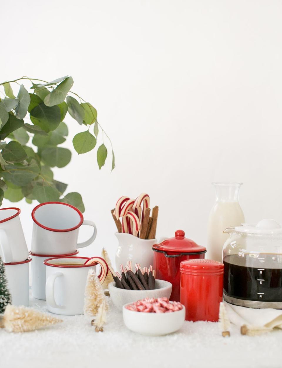 111 Christmas Decorations for Every Room of the House—Even the Bathroom