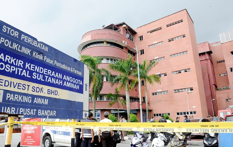 File picture of the south block of the Sultanah Aminah Hospital where a fire broke out. — Bernama pic