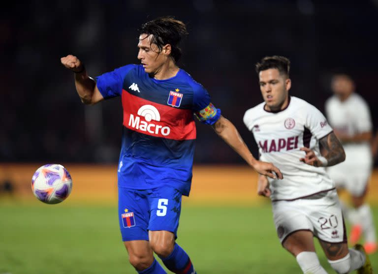 Prediger, capitán y símbolo de Tigre, otra vez fue protagonista