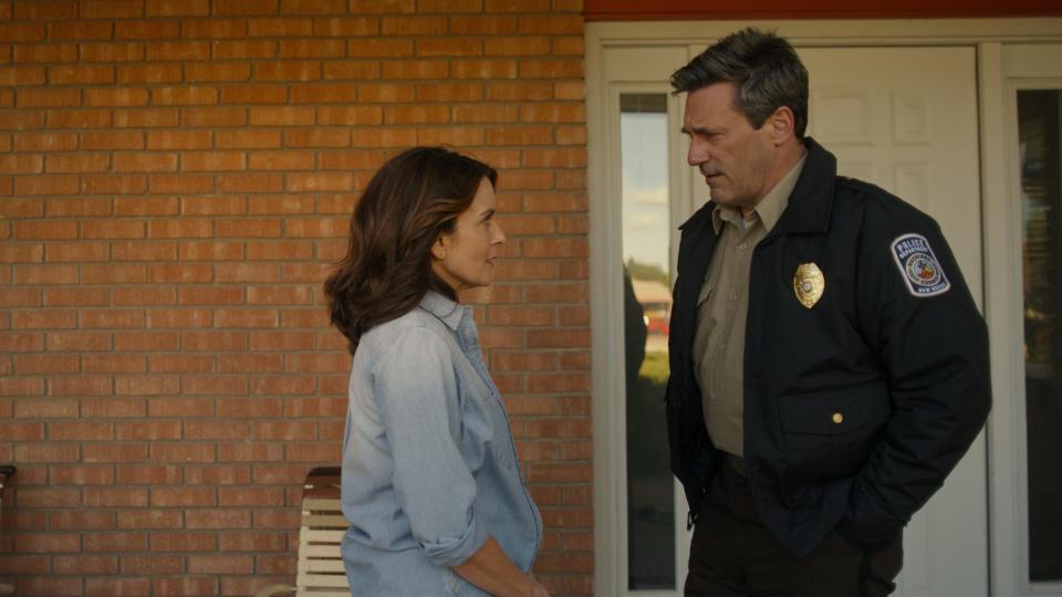 A small-time Arizona police chief (Jon Hamm) investigates murders of women with the same name and gets help from a victim's neighbor (Tina Fey) in the dark crime comedy "Maggie Moore(s)."