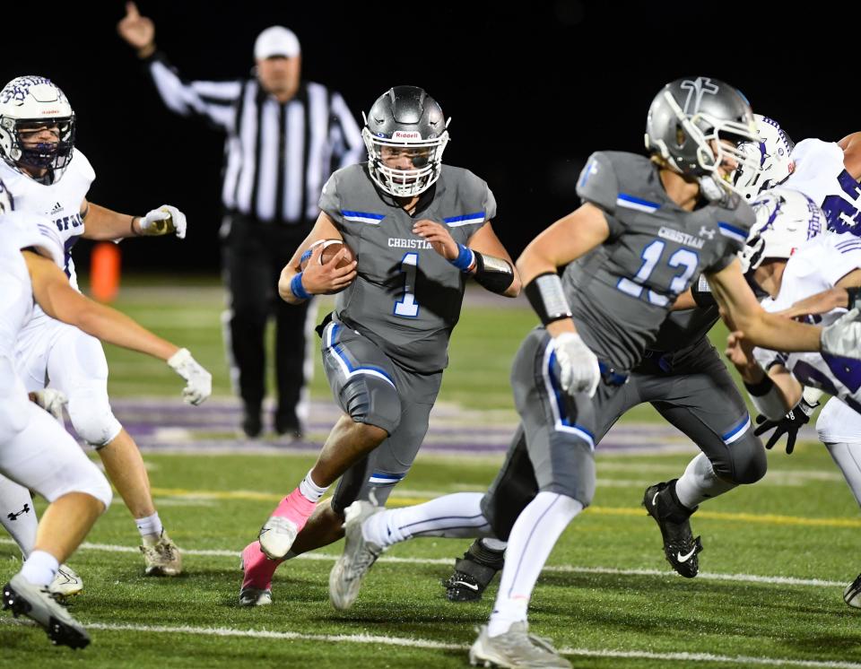 Sioux Falls Christian’s Tayton Snyder carries the ball in a football game against Beresford on Friday, October 7, 2022, at Bob Young Field in Sioux Falls.