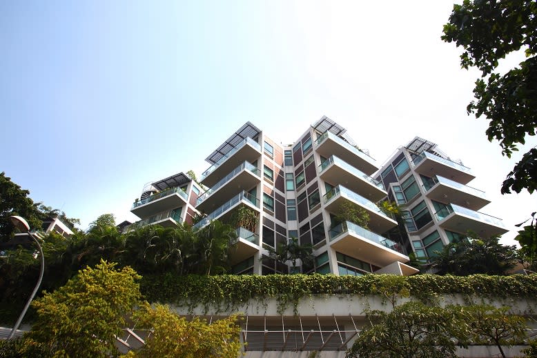 Belle Vue Residences is a low-rise, freehold condominium in the Oxley-Orchard area.