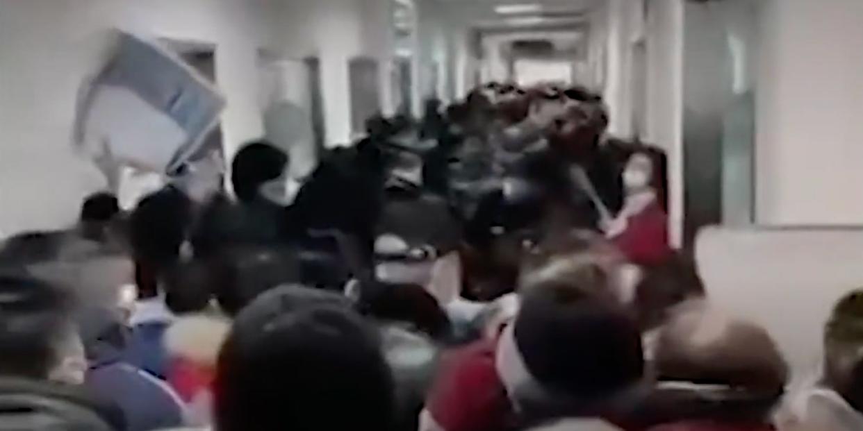 New York Times video Wuhan hospital crowding