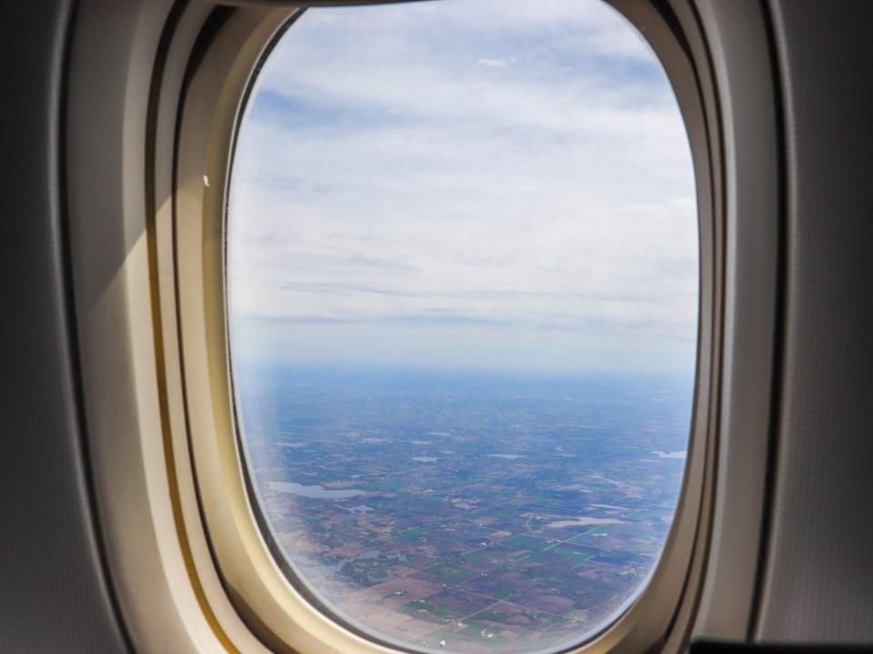 Delta Air Lines First Class Phoenix to Minneapolis Boeing 767-400ER