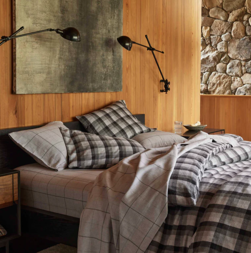 Get Ready to Hibernate With 7 of the Coziest Flannel Sheets