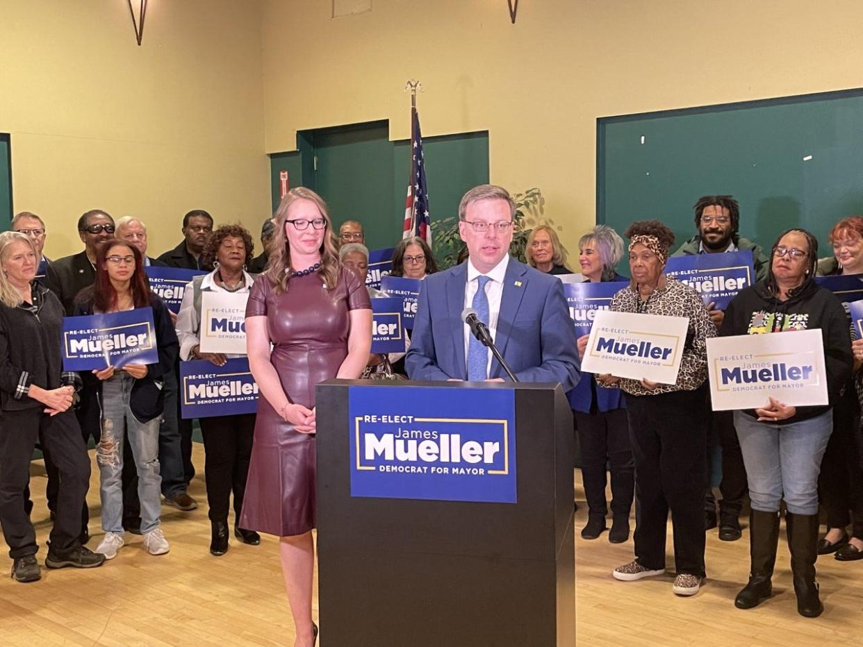 Flanked by supporters and his wife, South Bend Mayor James Mueller announced Tuesday that he will seek reelection for the city's top job in 2023 municipal elections.