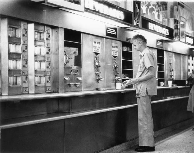 Amsterdam's Automats: Heated Vending Machines Offering Instant Snacks