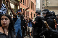 <p>A counter protester reacts during clashes with Boston Police outside of the Boston Commons and the Boston Free Speech Rally in Boston, Mass., Aug. 19, 2017. (Photo: Stephanie Keith/Reuters) </p>