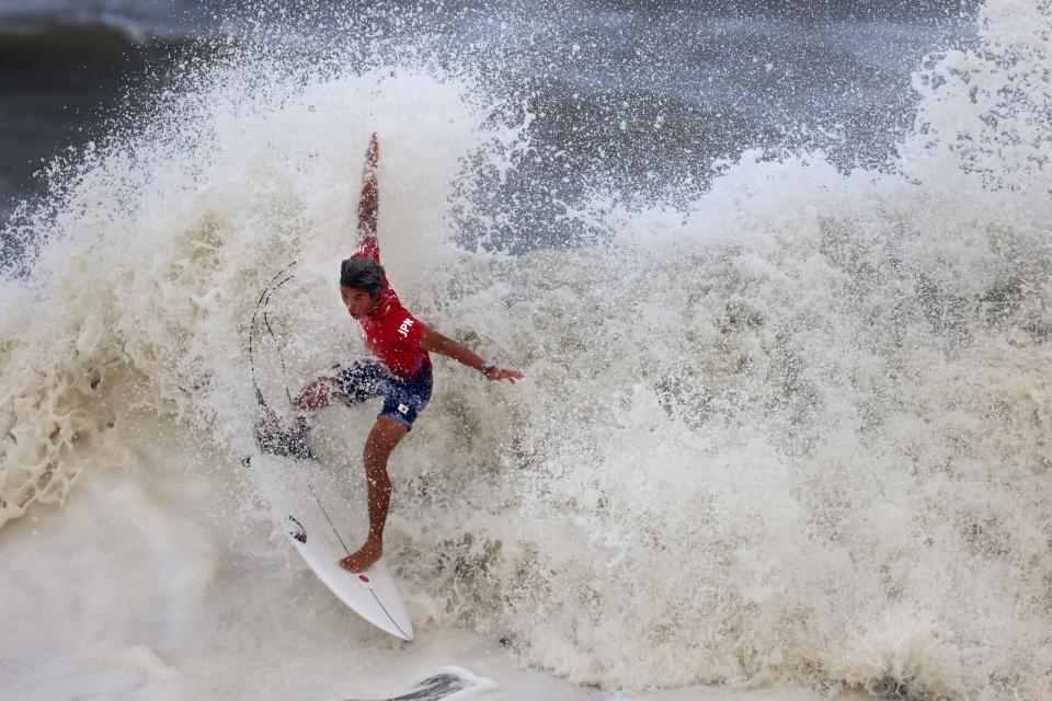 東京奧運衝浪男子短版銀牌得主五十嵐カノア。（Photo by Yuki IWAMURA / AFP) (Photo by YUKI IWAMURA/AFP via Getty Images）